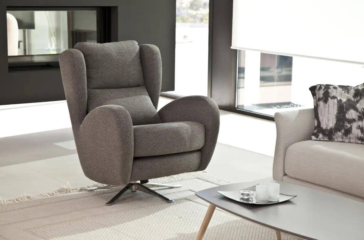 Fama Romeo Armchair