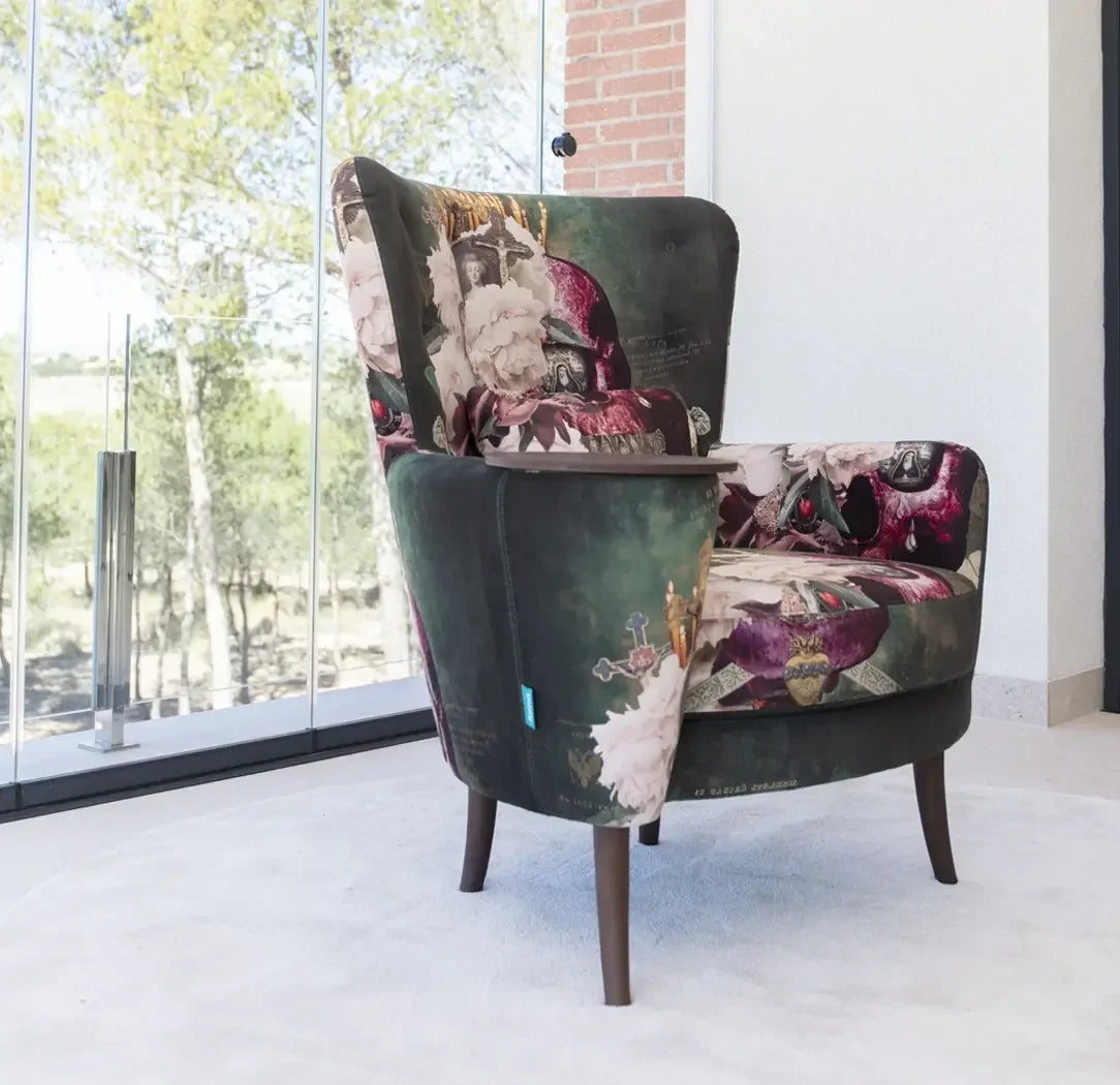 Fama Christie Armchair