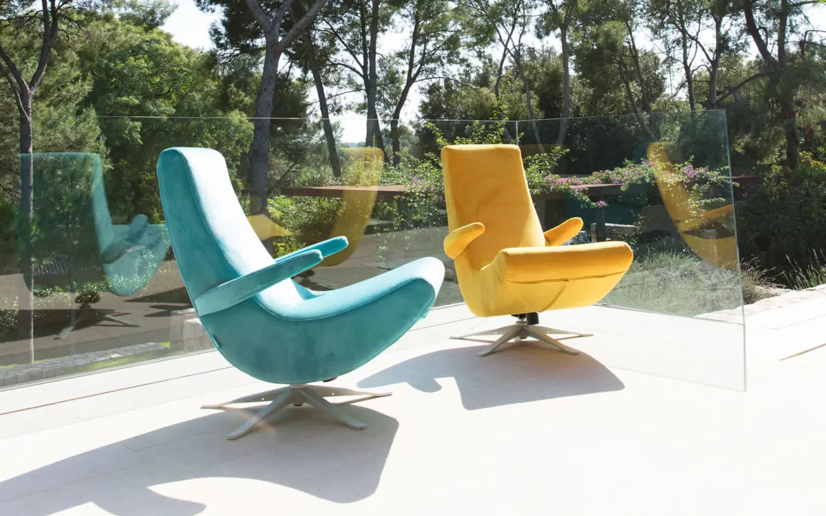 Fama Swing Armchair
