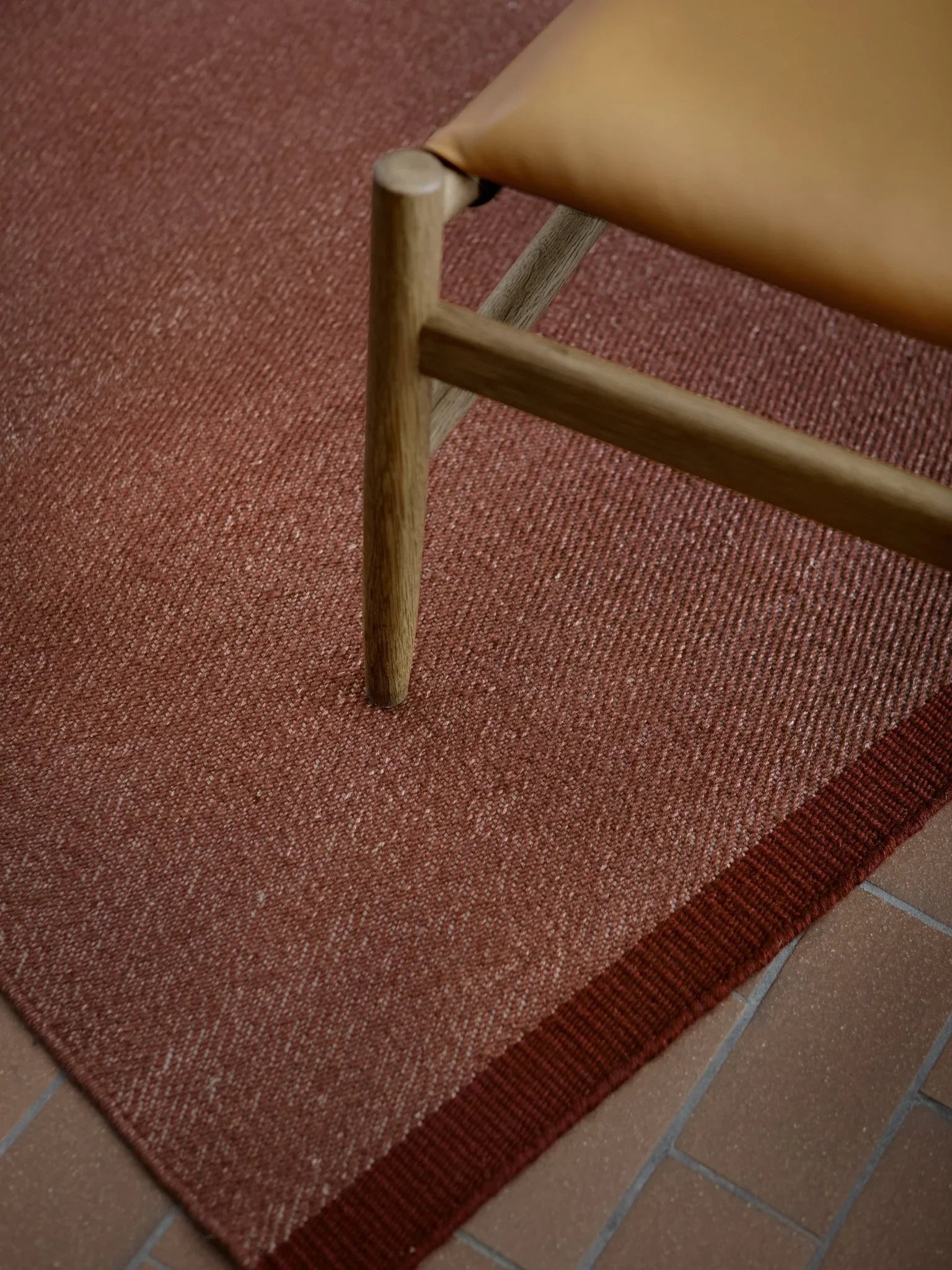 Fabula Una Rug - Fellini Home Ltd