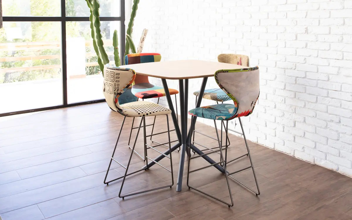 Fama Duncan Tables With Metal Base