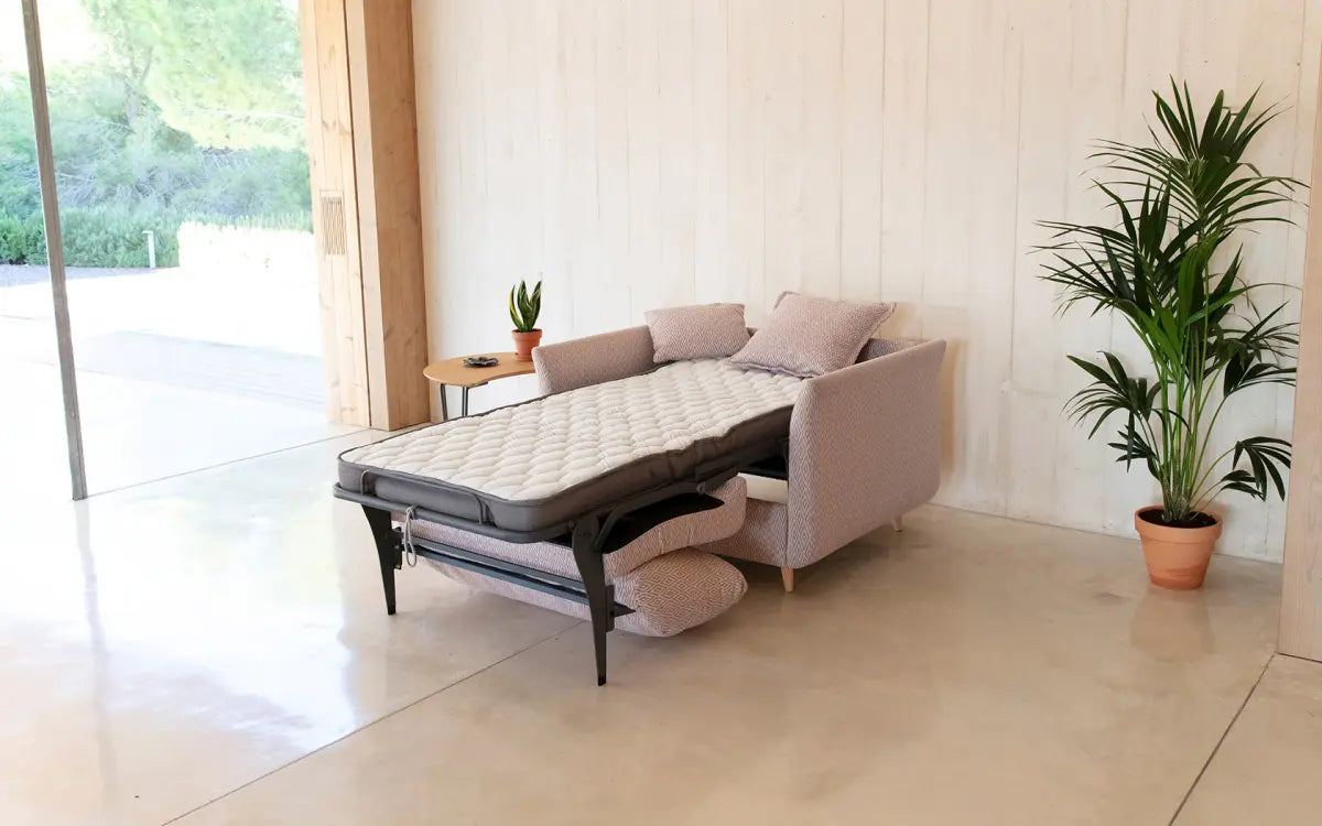 Fama Helsinki Armchair Bed