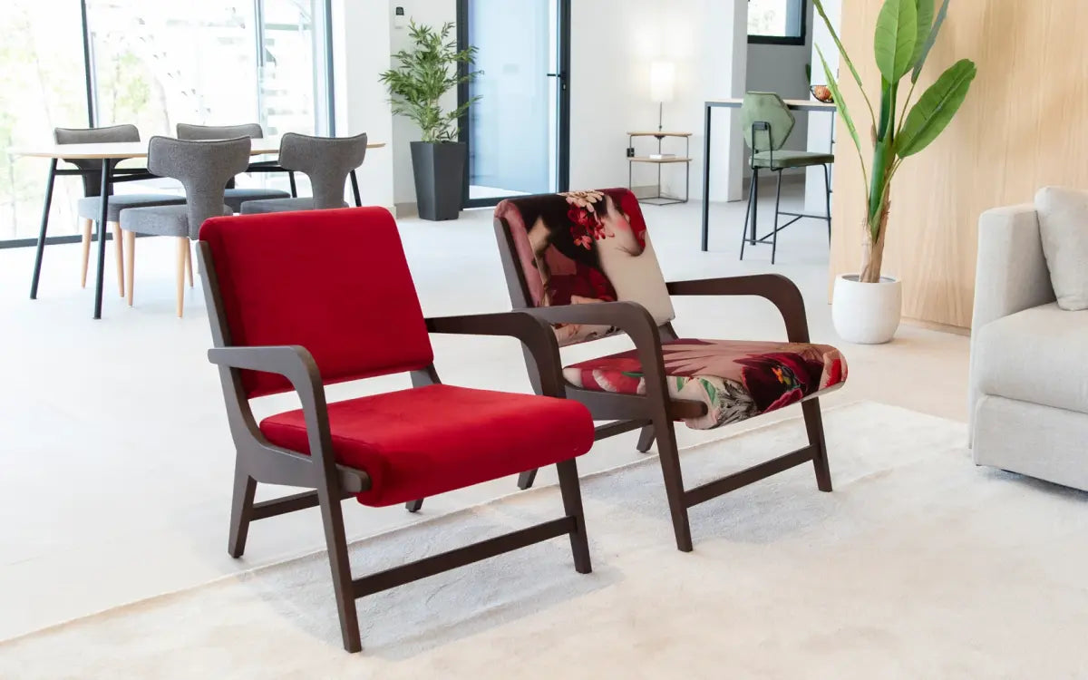 Fama Boomerang Armchair