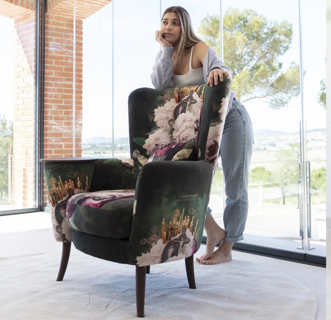 Fama Christie Armchair