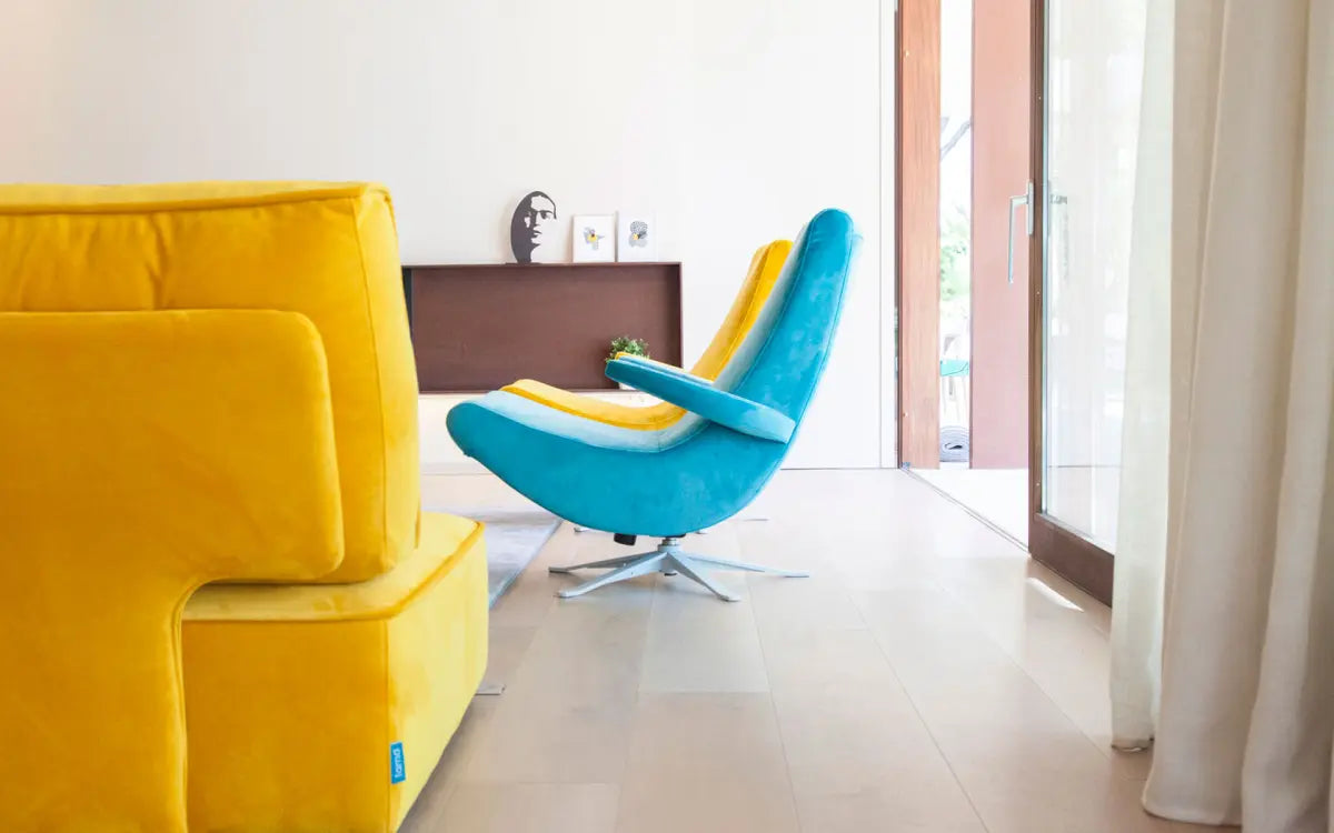 Fama Swing Armchair