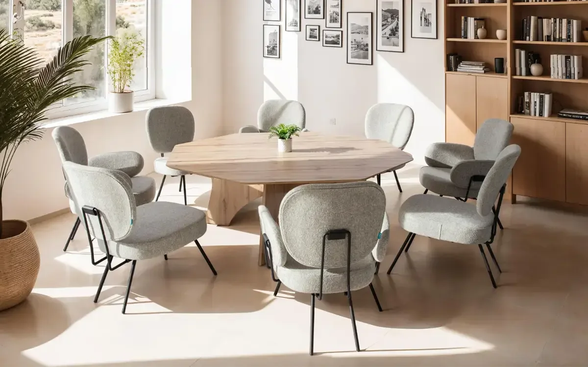 Fama Fourmi Armchair