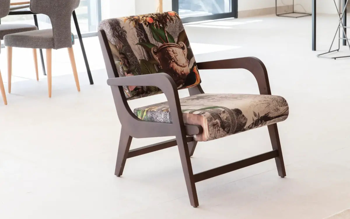 Fama Boomerang Armchair