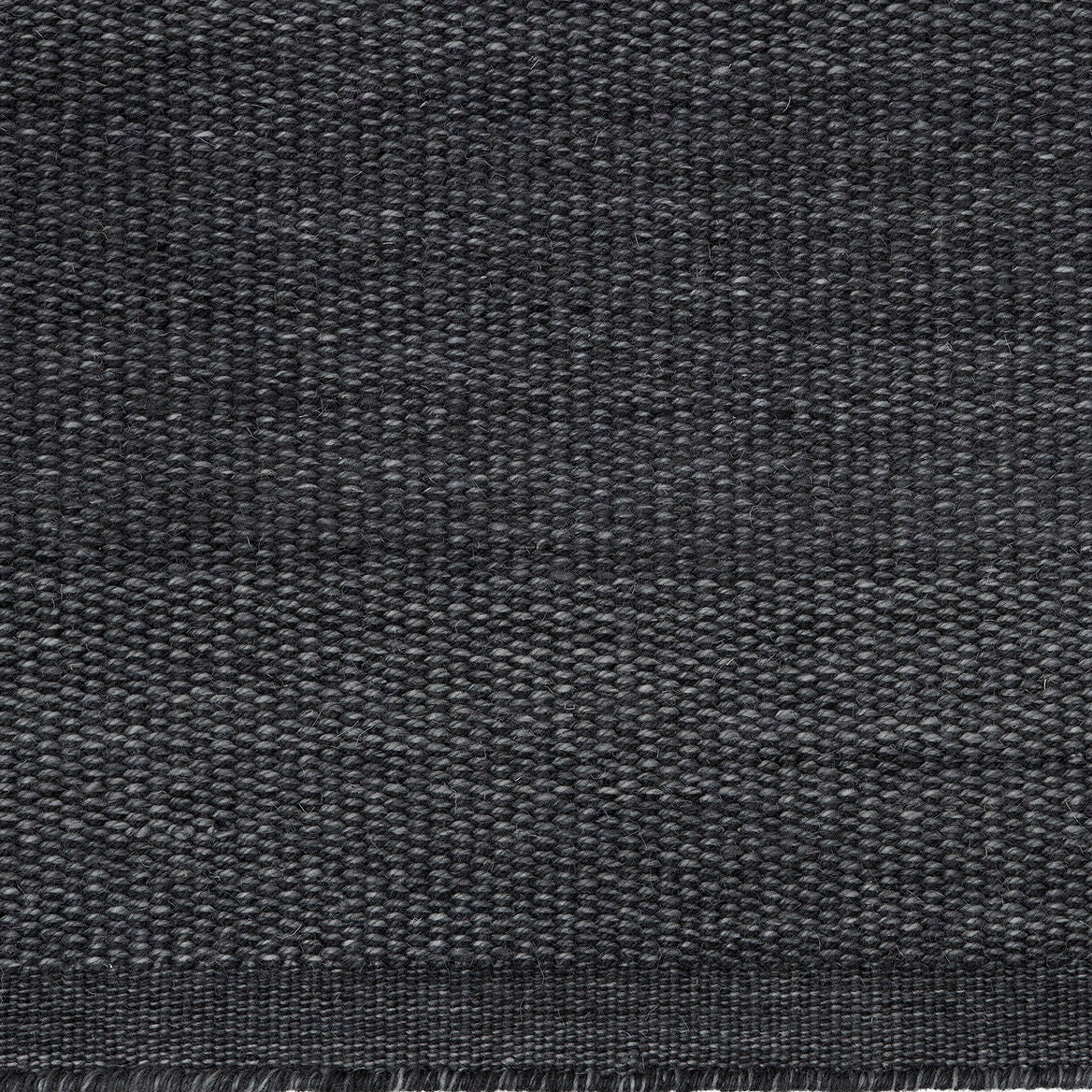 Fabula Bellis Rugs