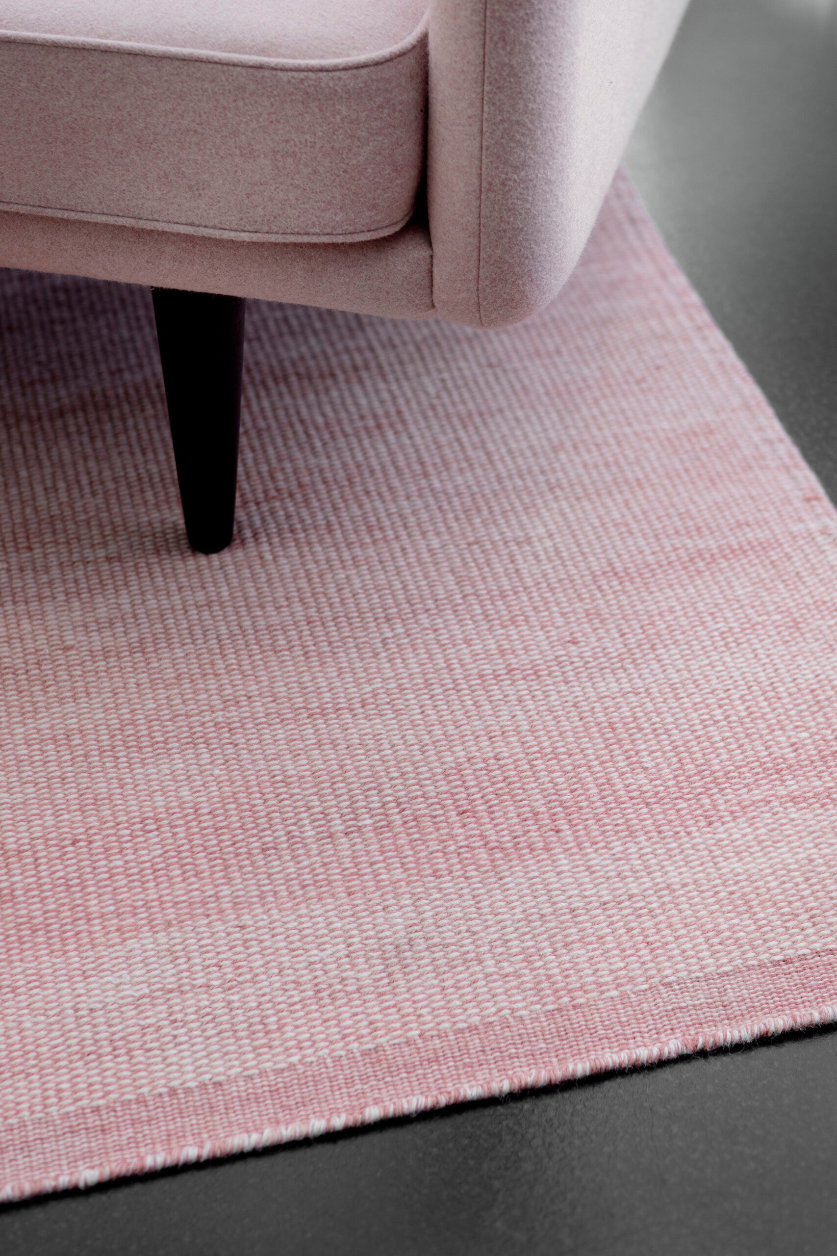 Fabula Bellis Rugs