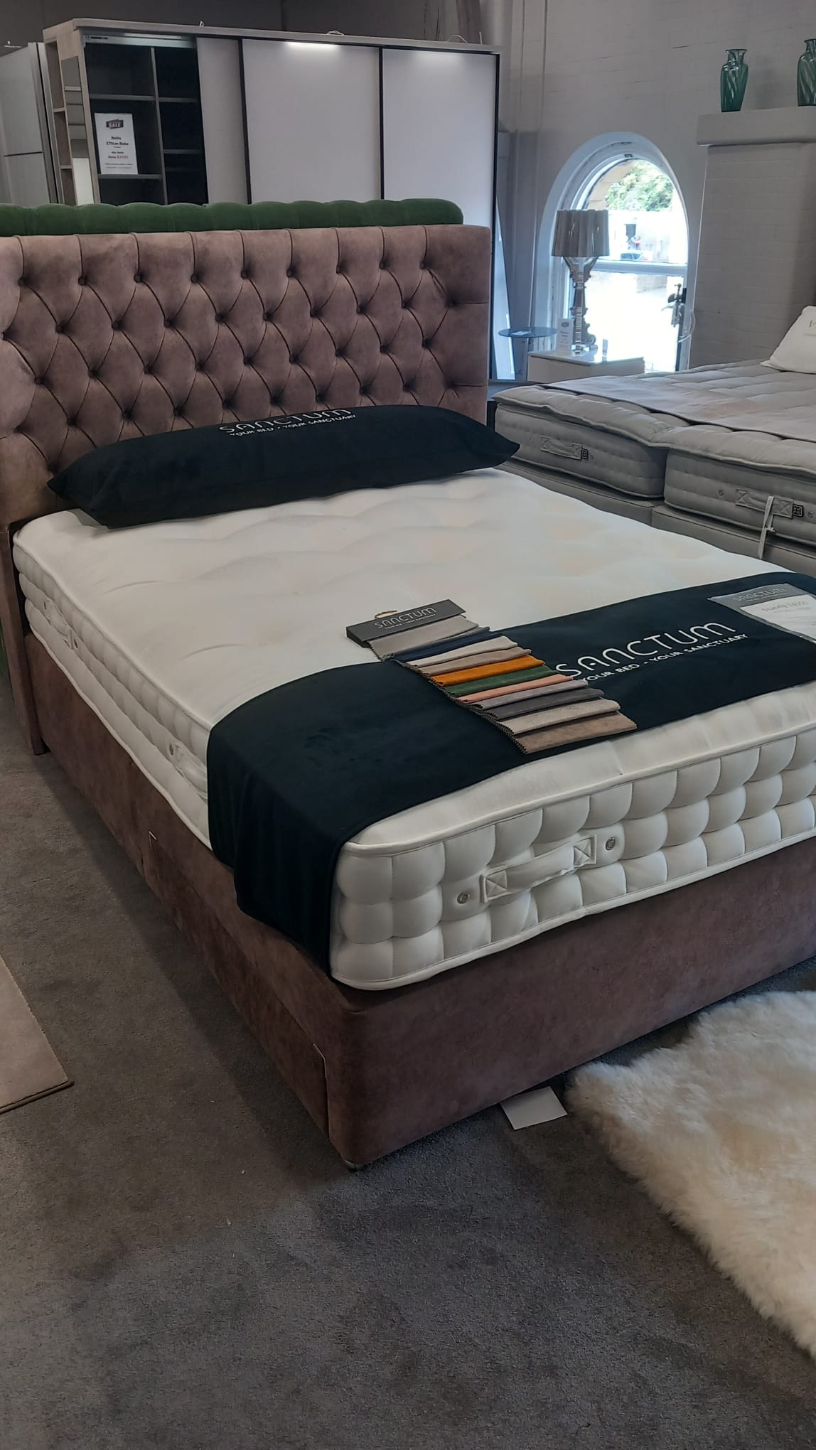 Sanctum Stately 14'000 BED &amp; Headboard - EX DISPLAY